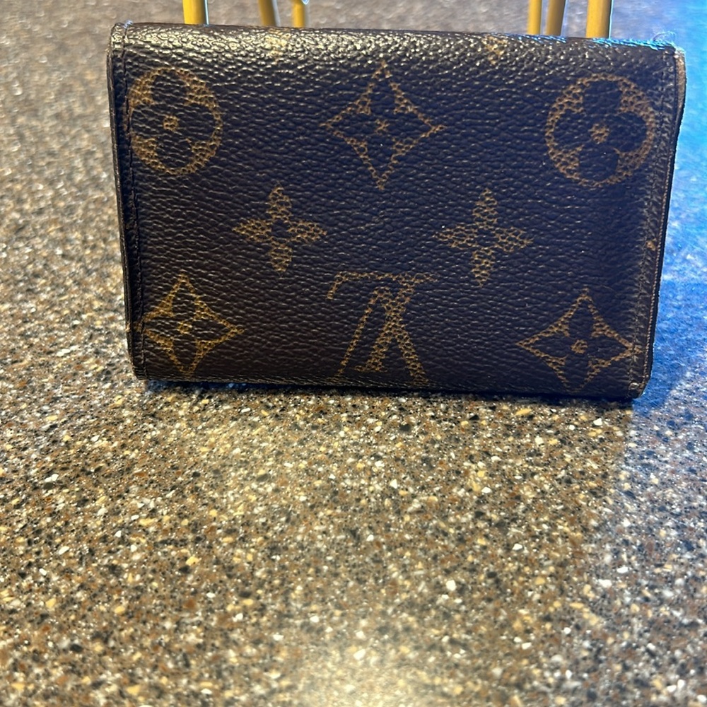 Louis Vuitton Key Case. Euc - image 2